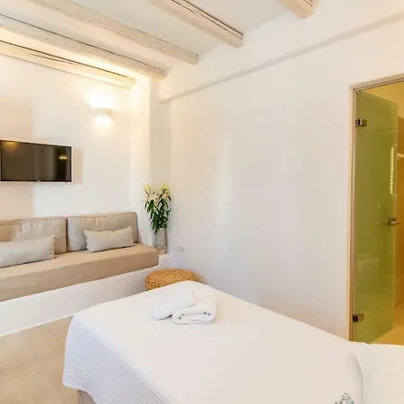 Vincenzo Family Tínos