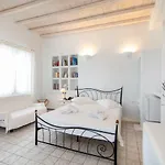 Vincenzo Family 4*