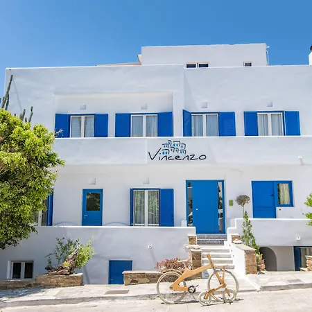 Πανσιόν Vincenzo Family 4*