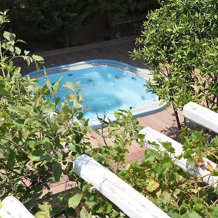 Πανσιόν Vincenzo Family