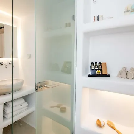 Πανσιόν Vincenzo Family 4*