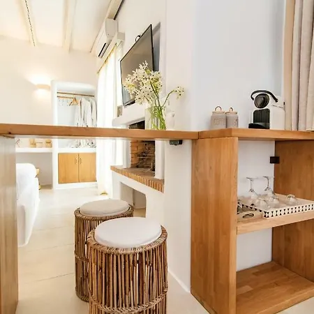 Πανσιόν Vincenzo Family Τήνος